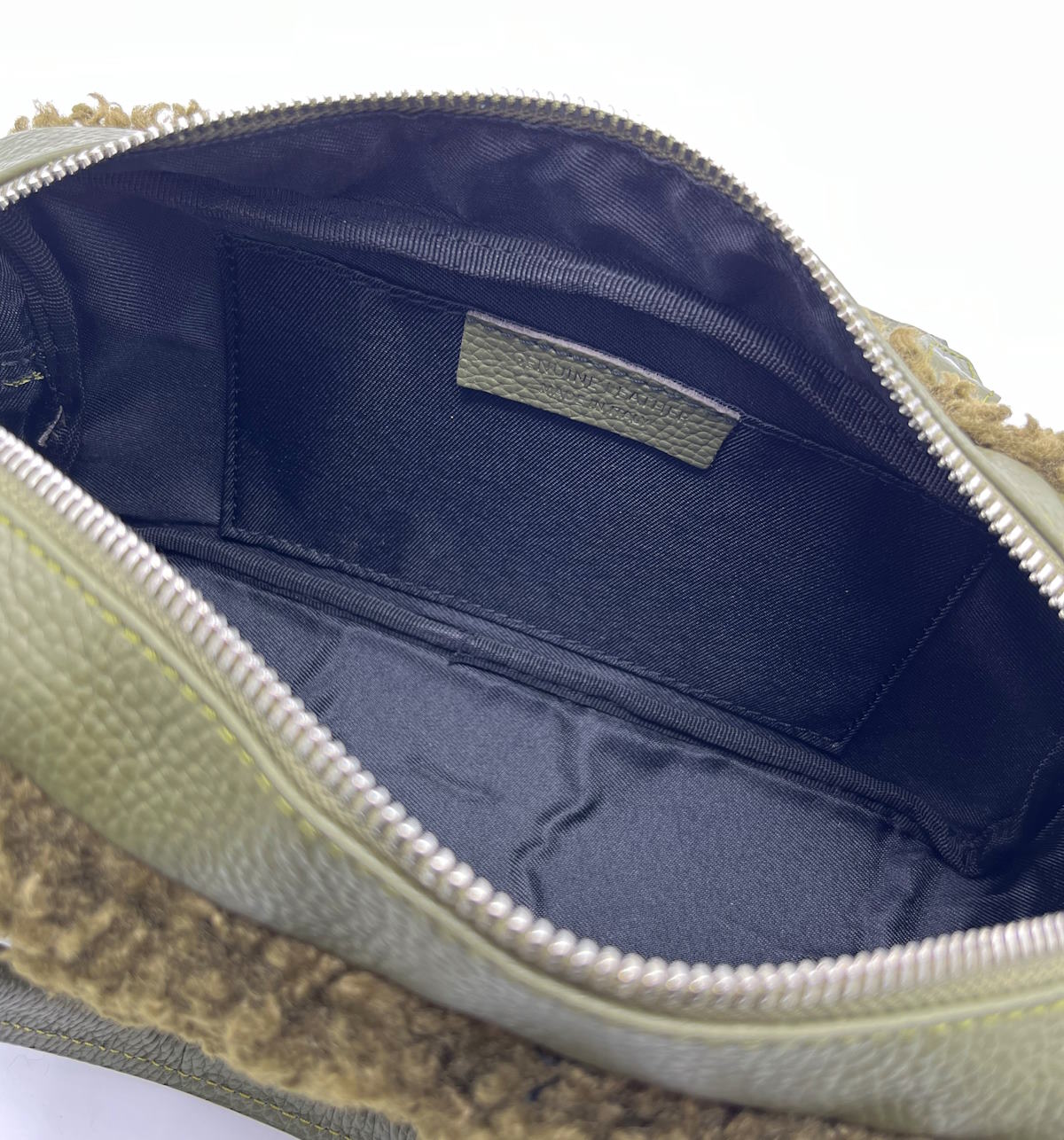 Genuine leather shoulder bag, Made in Italy, art. 112524