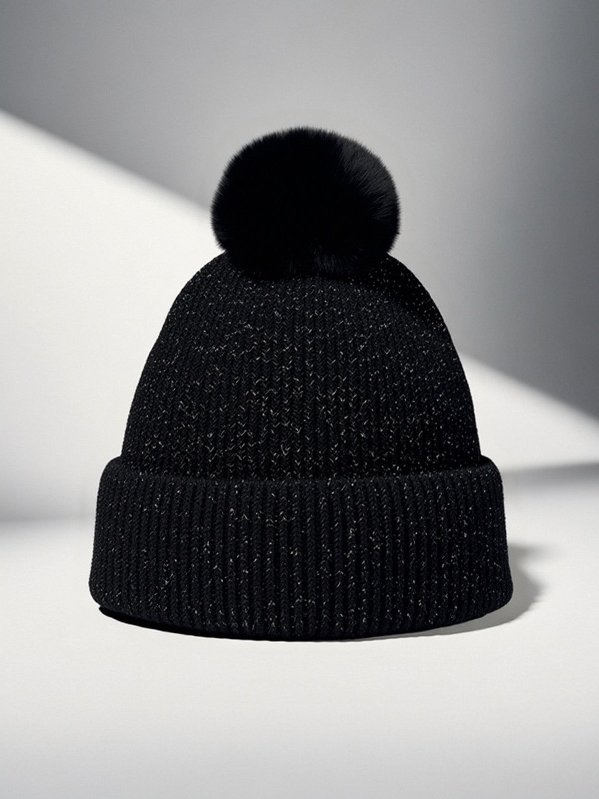 Women&#39;s knitted beanie with gift bag, Coveri Collection, art. 253423