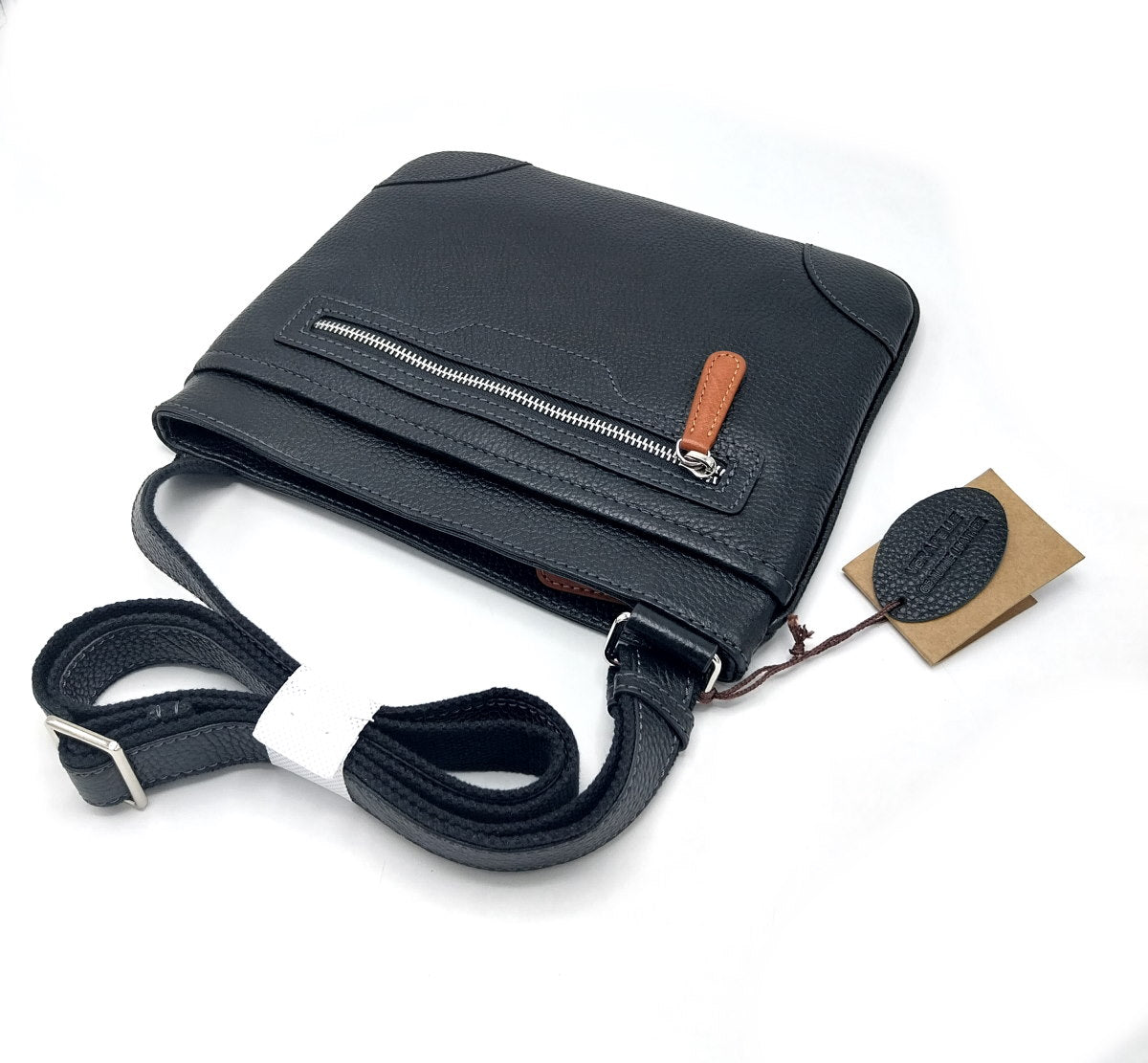 Genuine leather shoulder bag small size, for men, art. DO4810