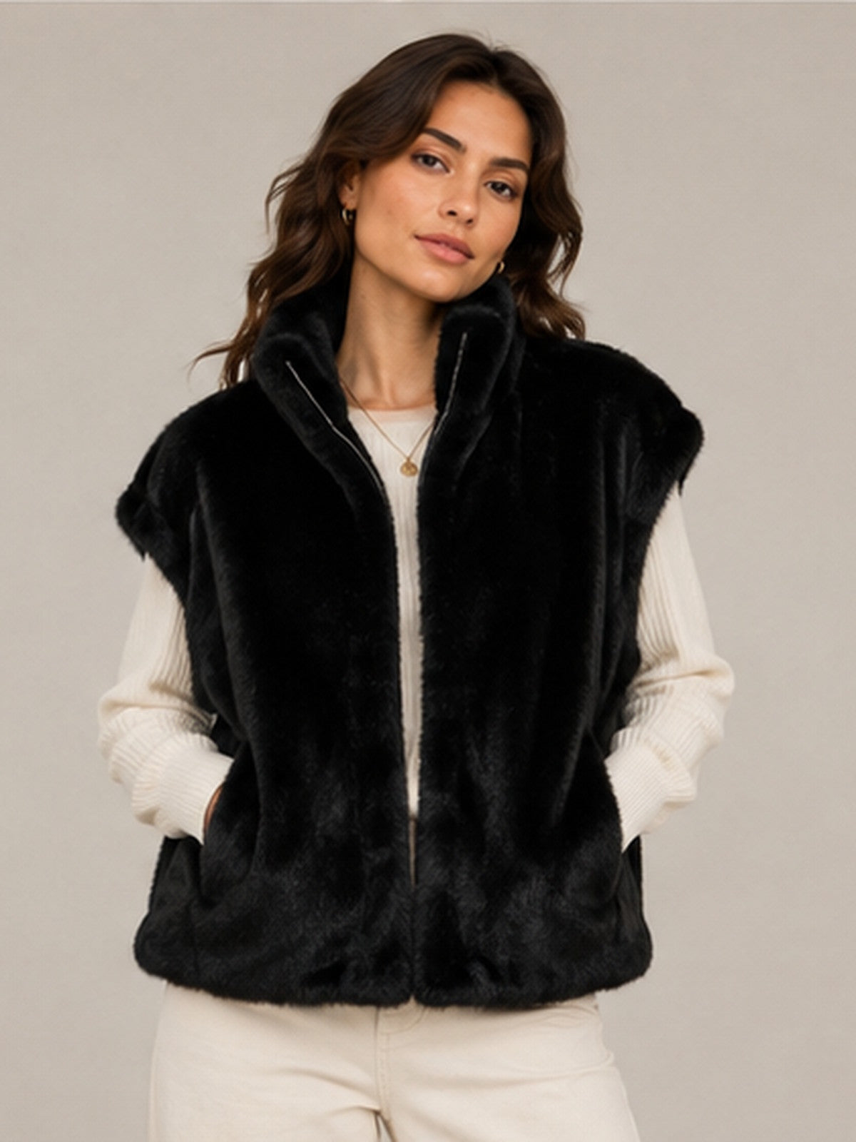 Plush Faux Fur High-Neck Zip-Up Vest, Fall/Winter, Art. XY-02.532
