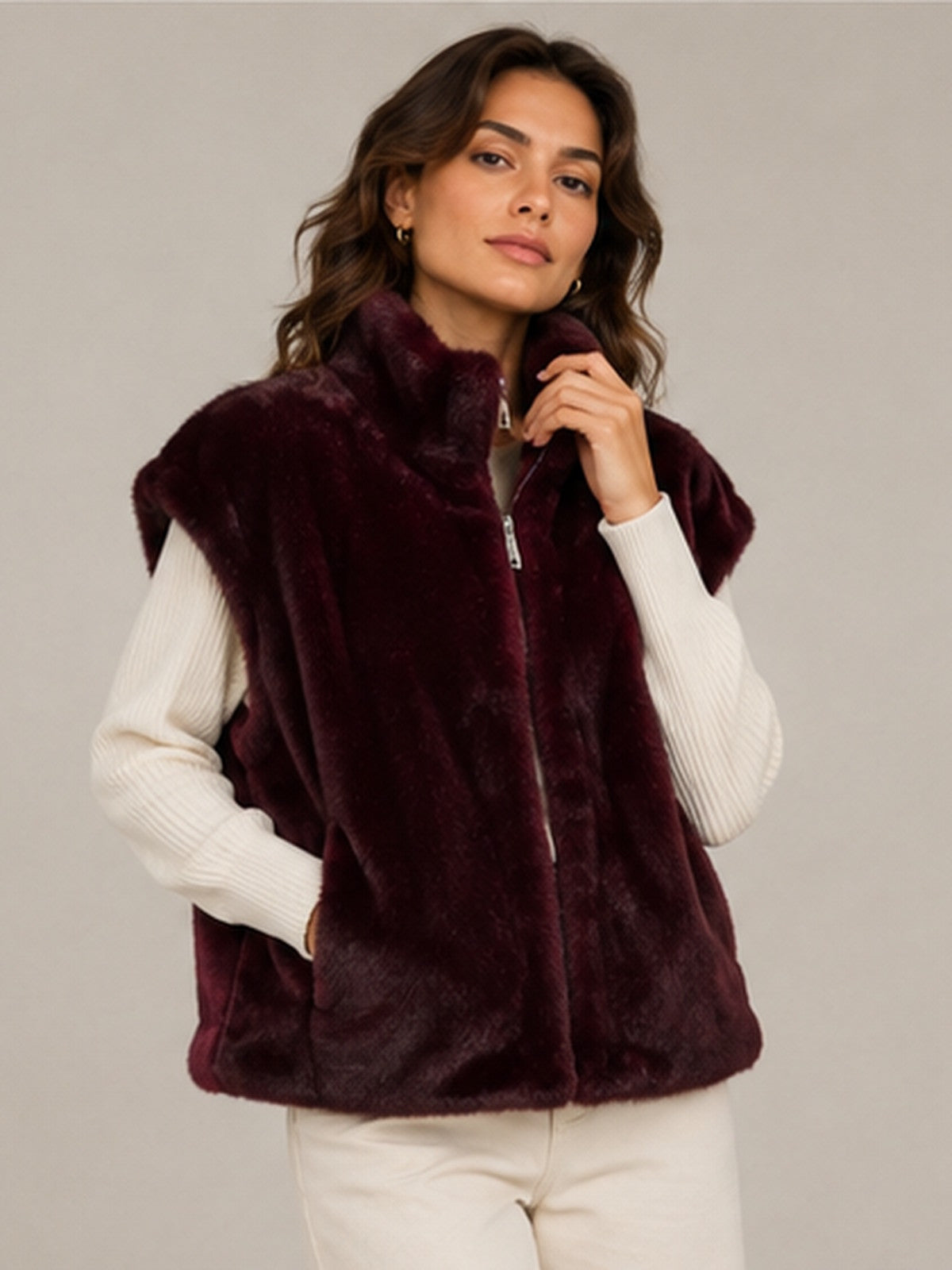 Plush Faux Fur High-Neck Zip-Up Vest, Fall/Winter, Art. XY-02.532