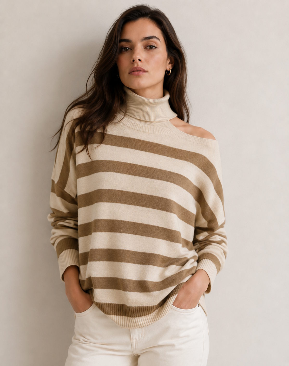 Cashmere Blend Turtleneck Sweater, Distinctive Collar Detail Design , art. 8248
