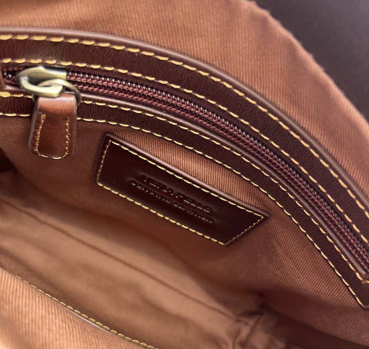 Buffered leather shoulder bag, for men, art. TA4808