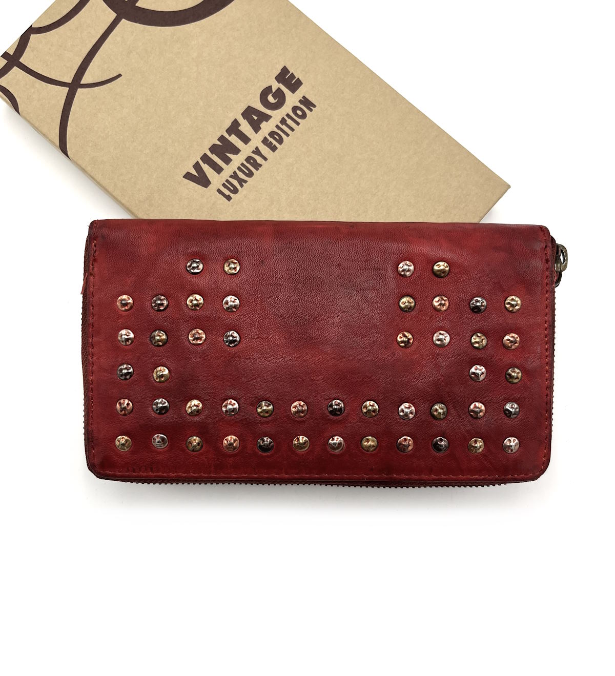 Wallet in washed leather, vintage effect with rivets, art. 1037-JU02/1.422