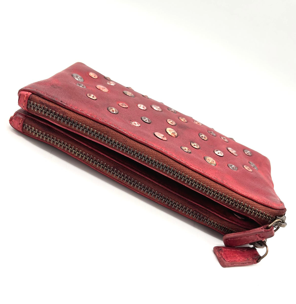 Wallet in washed leather, vintage effect with rivets, art. 1035-JU02.422