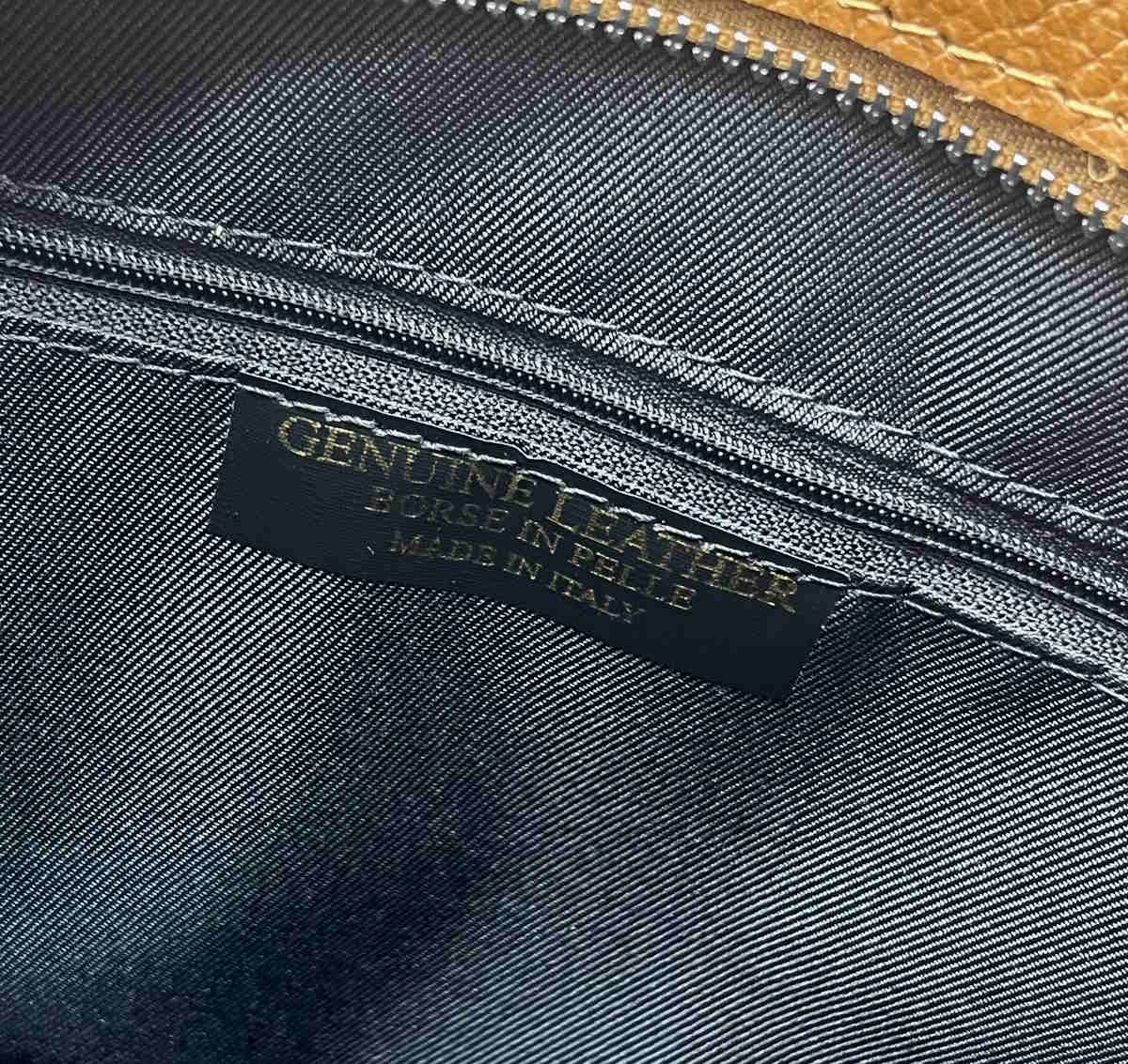 Genuine leather handbag, Medium size, Made in Italy, art. 112490