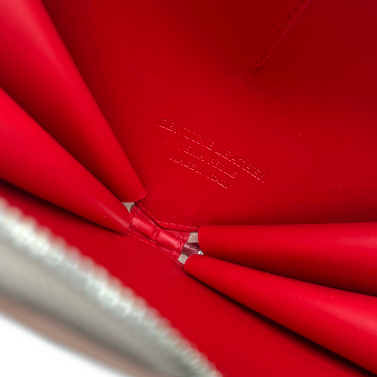 Laminated leather shoulder bag, Made in Italy, art. 112587LA