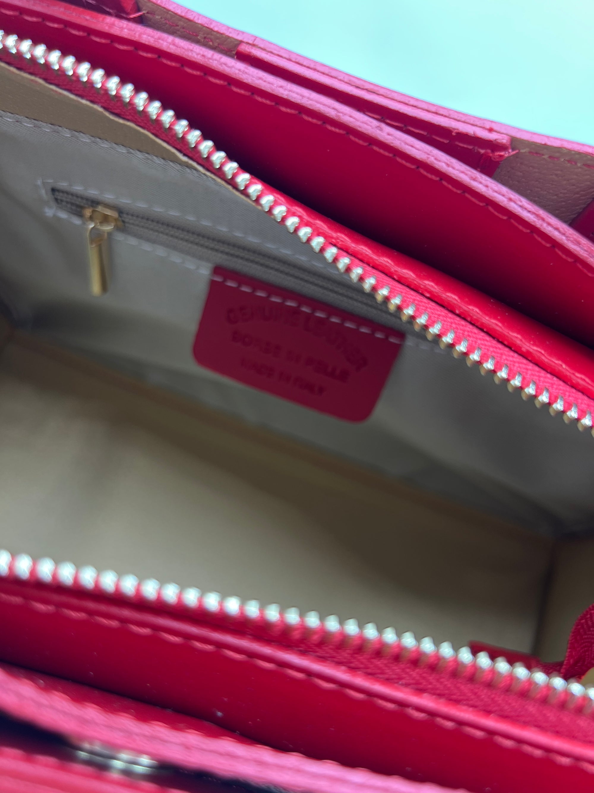 Women's Genuine Leather Handbag with Crossbody Strap, Made in Italy, art. 112577New