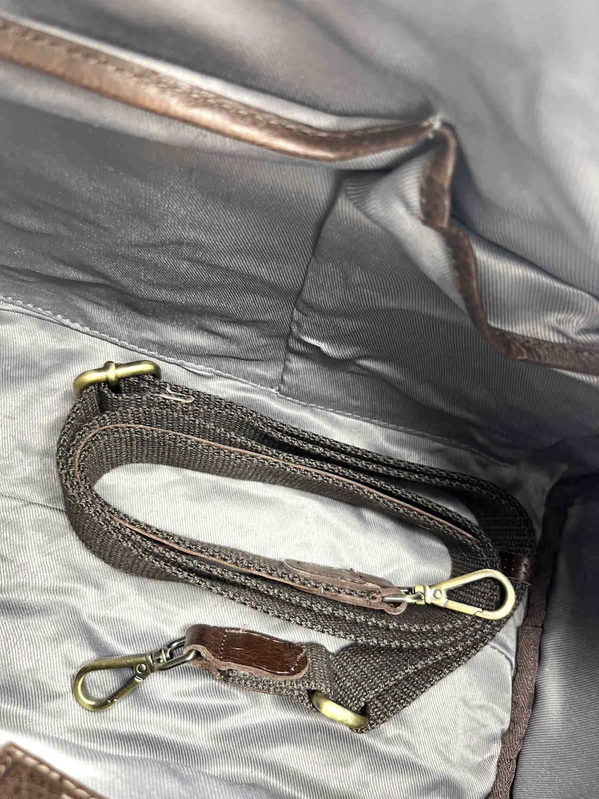 Genuine Leather shoulder bag, Brand Basile,  art. BA3674DX.392