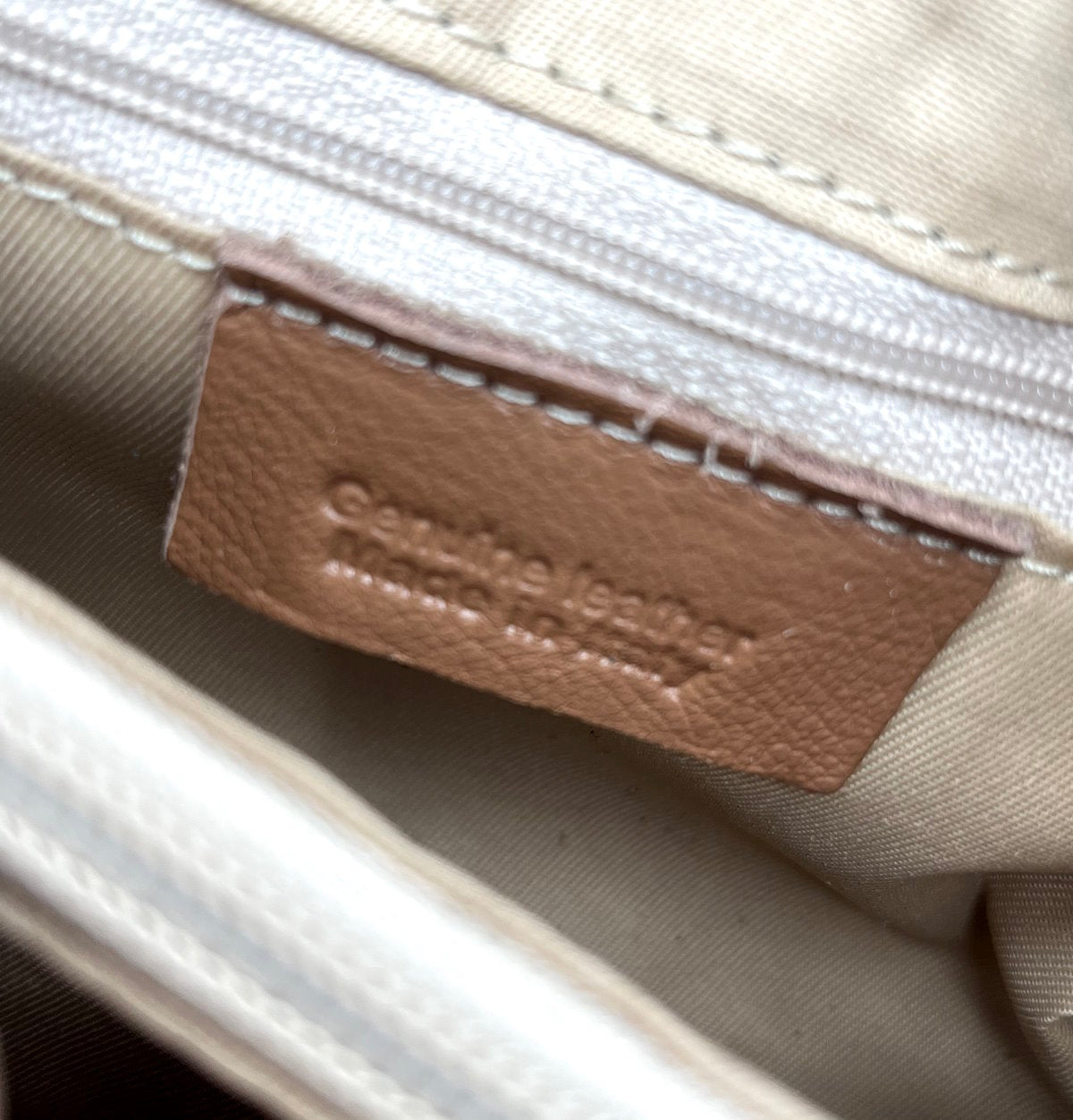 Genuine leather shoulder bag, Made in Italy, art. J804