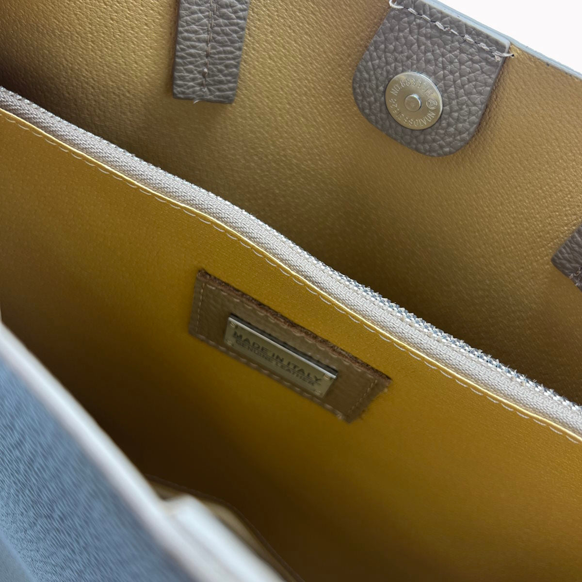 Genuine leather shoulder bag, Made in Italy, Big size, art. 112567