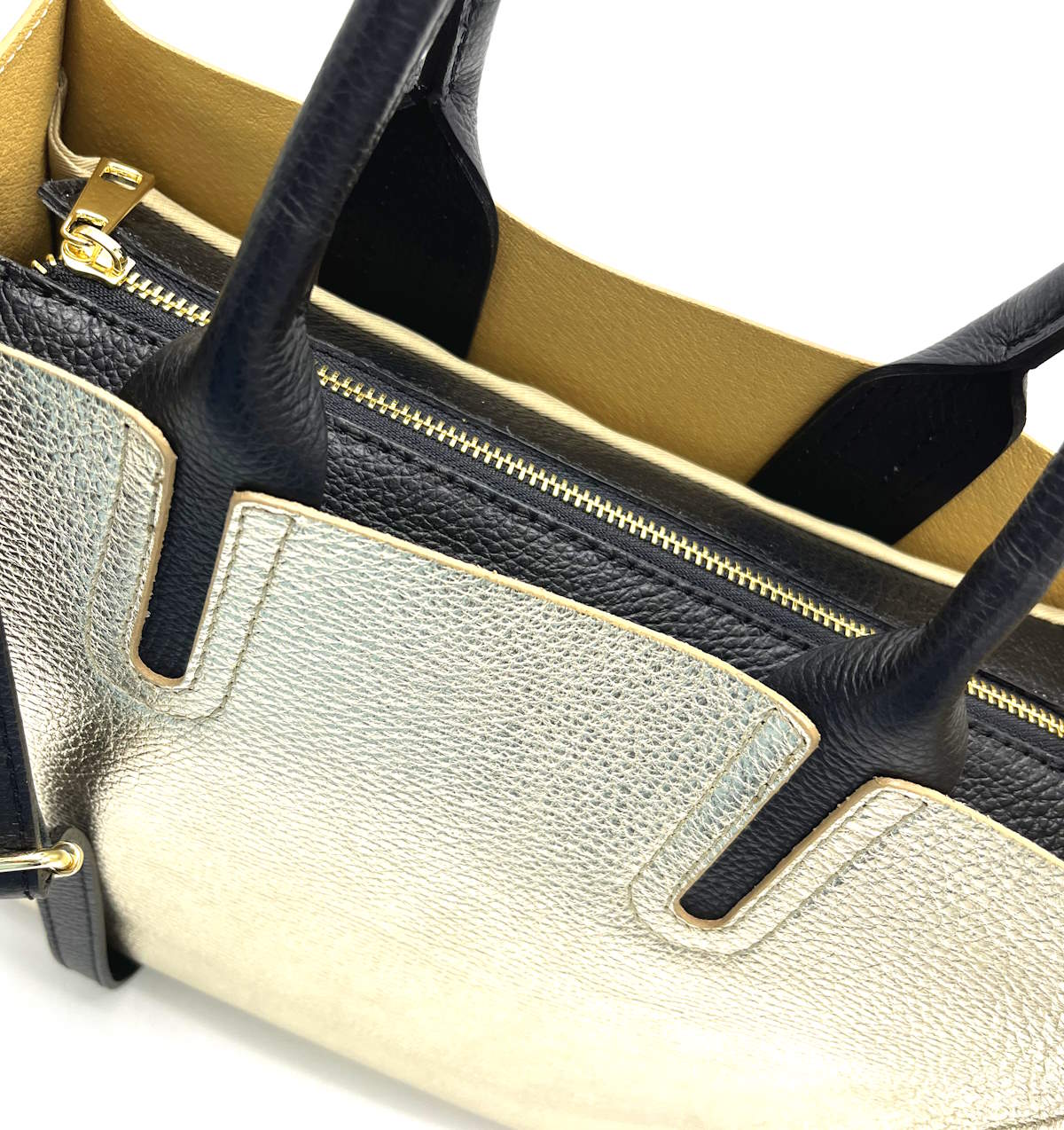 Genuine leather shoulder bag, Made in Italy, art. 112444/LA