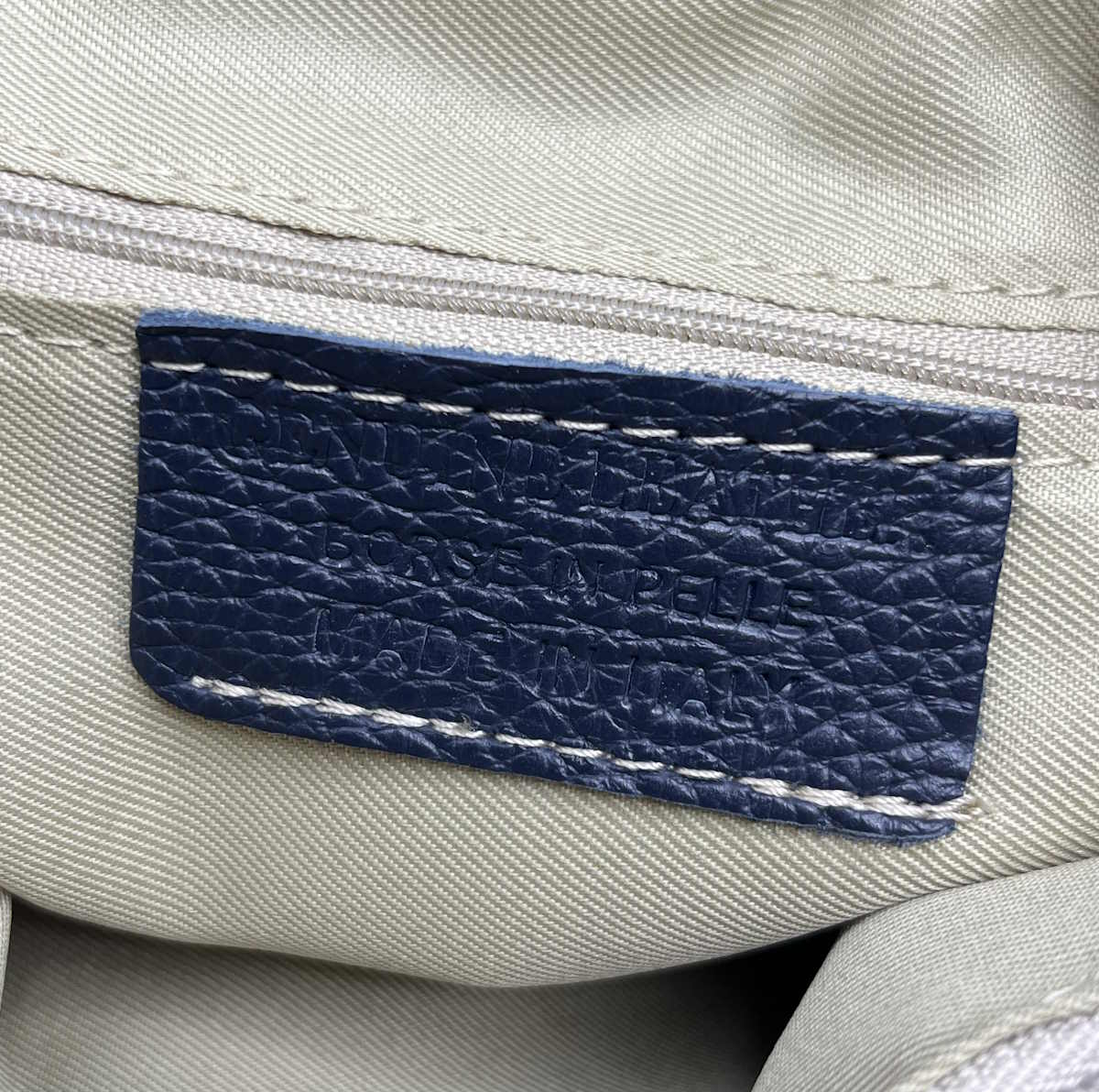 Genuine leather shoulder bag,Made in Italy, art. 112479