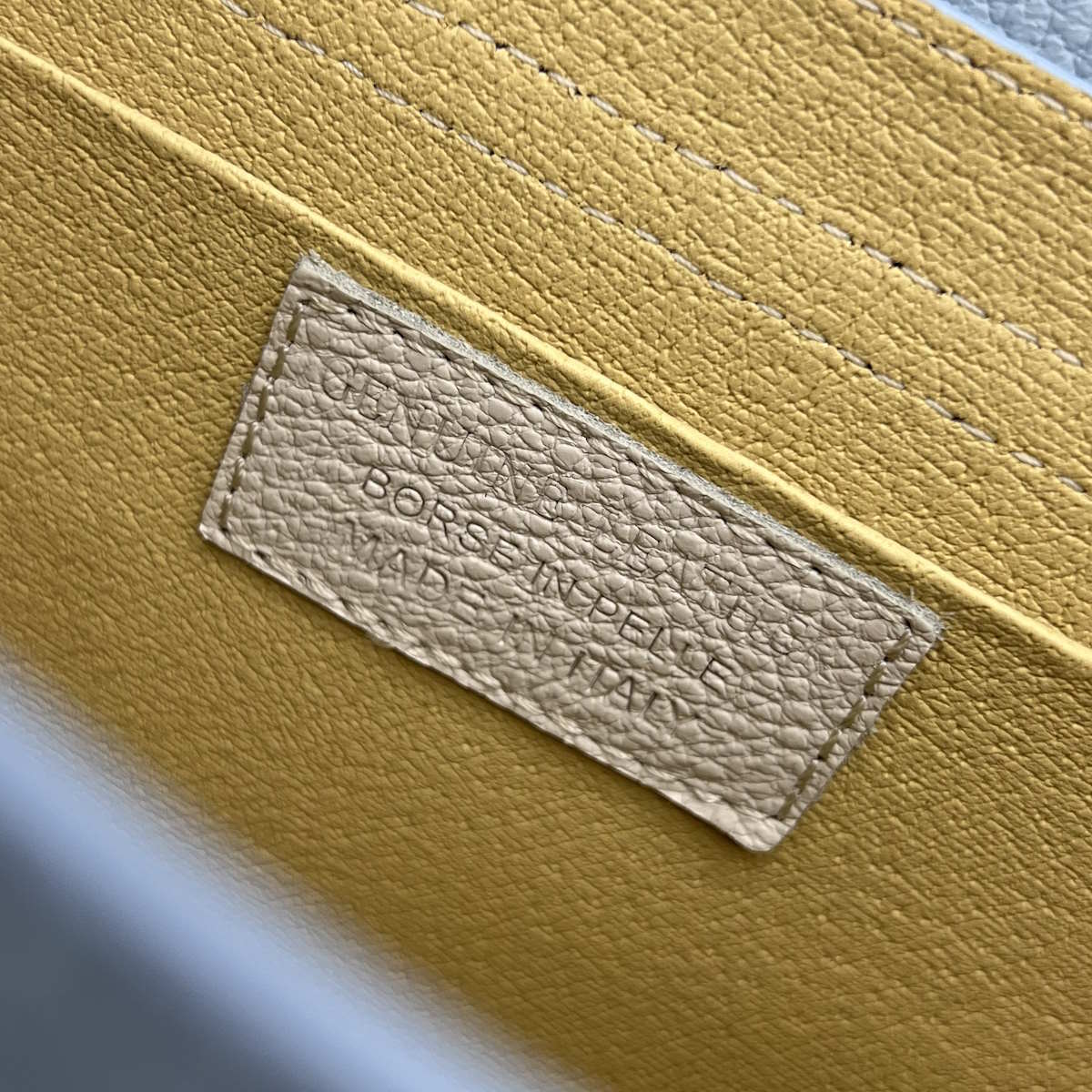 Genuine leather chain bag, for women, made in Italy, art. 112439