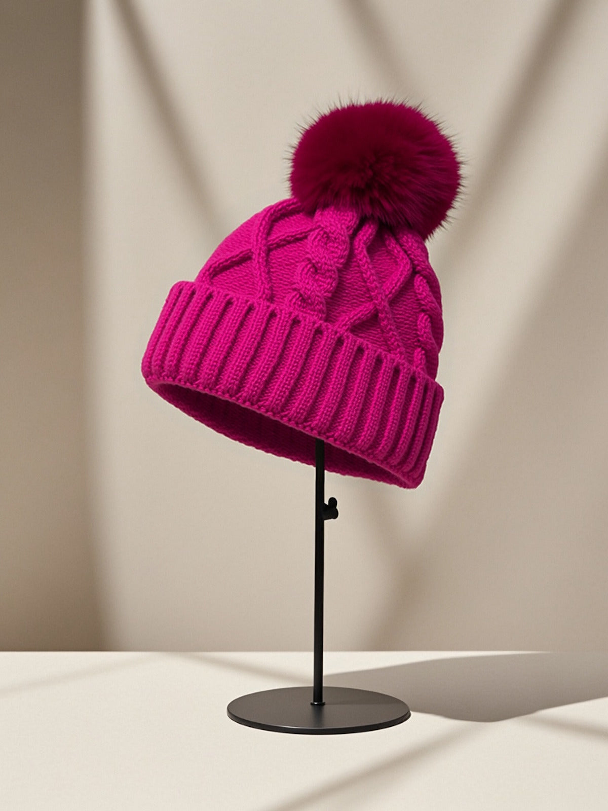 Women's knitted beanie with gift bag, Coveri Collection, art. 253424