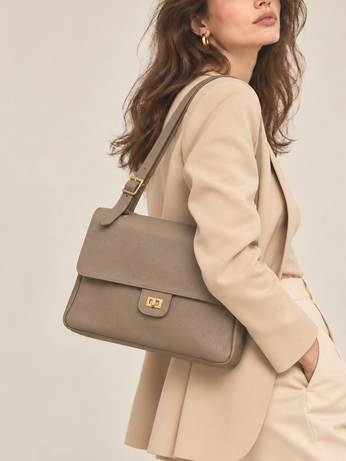 Medium Genuine Leather Shoulder Bag, Made in Italy, art. 112808