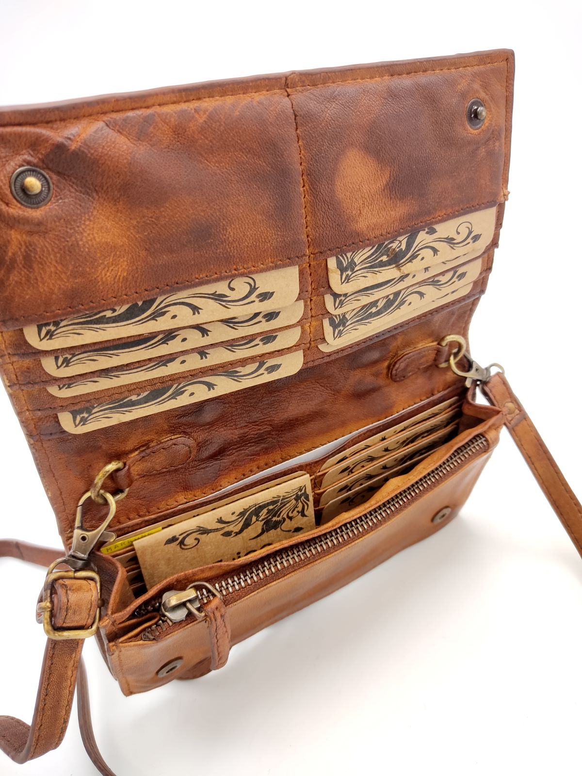 Washed leather wallet art. 058-JU02