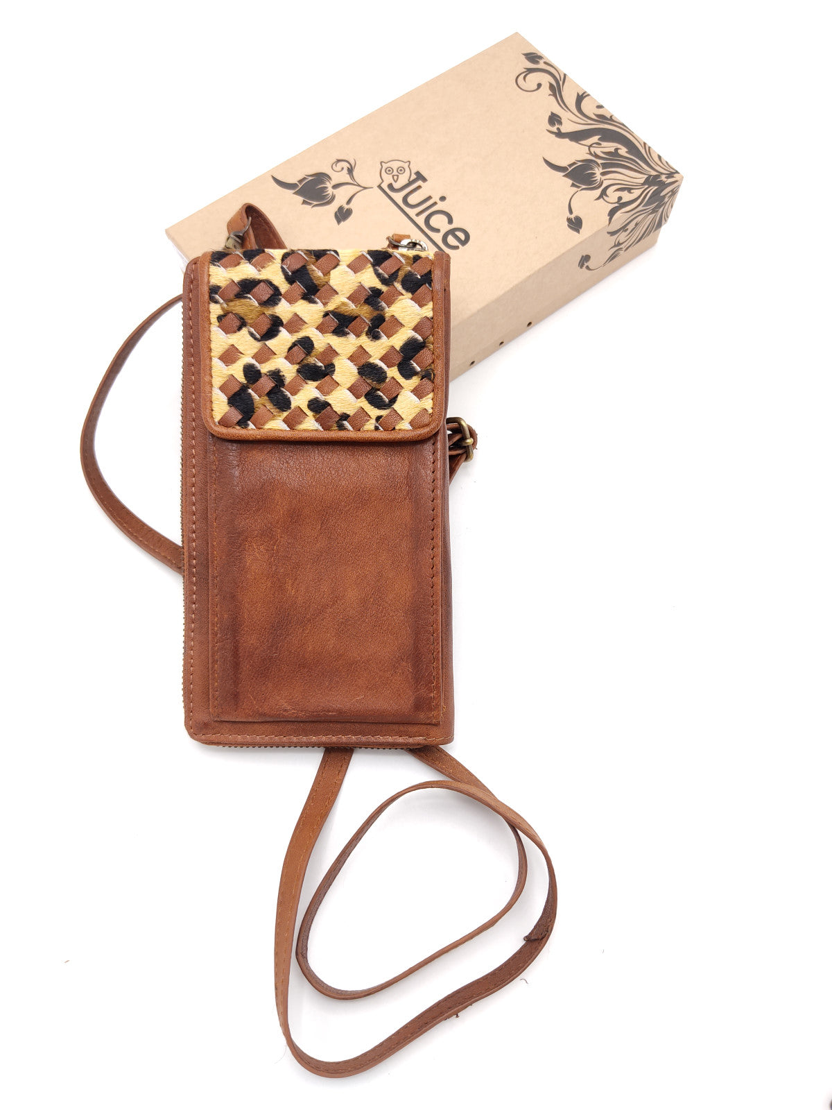 Washed leather and calf hair wallet art. LE055.422