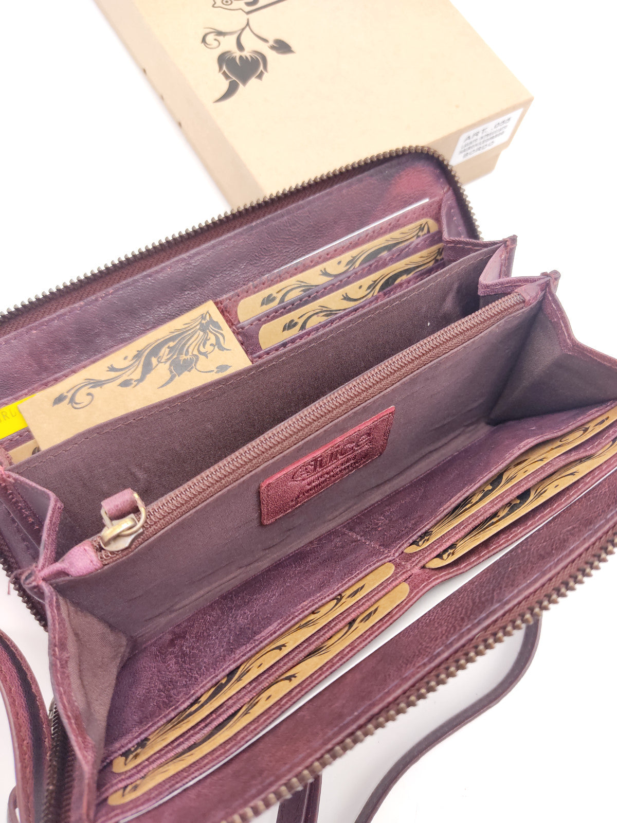 Washed leather and calf hair wallet art. LE055.422