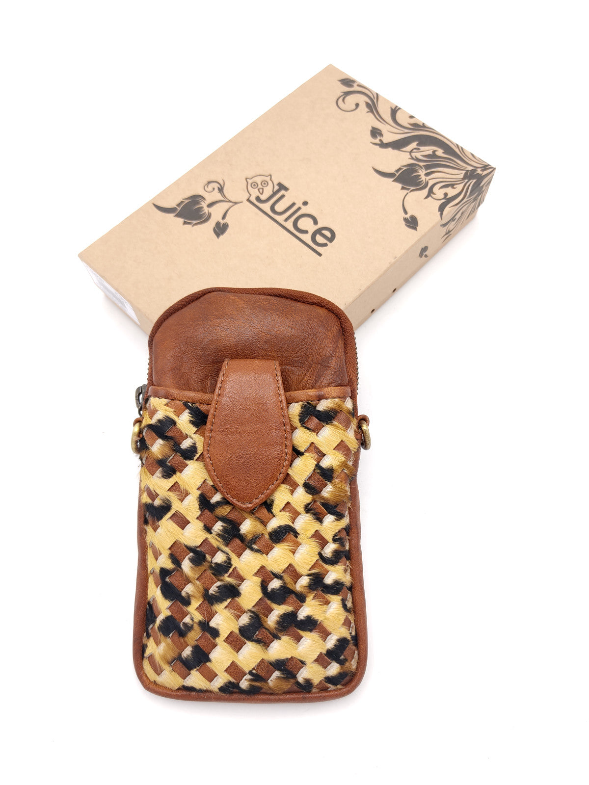 Washed leather and calf hair wallet art. LE054.422