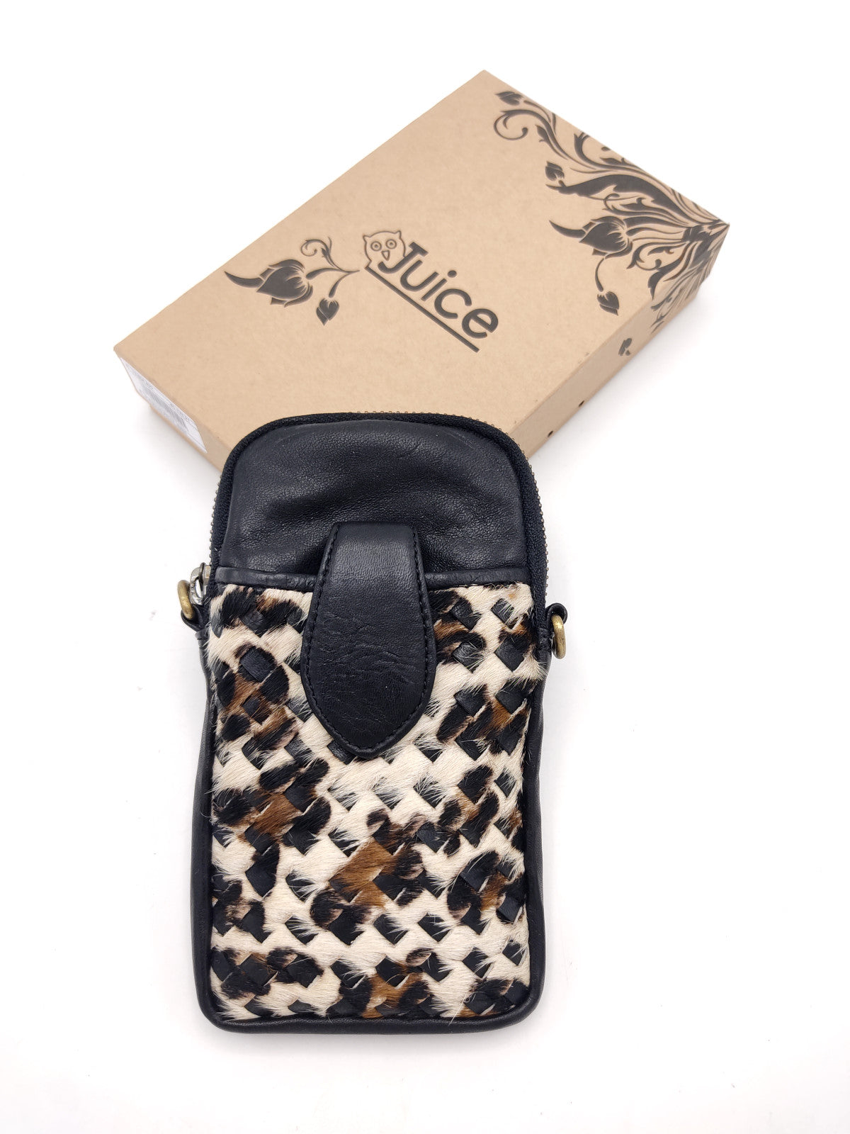 Washed leather and calf hair wallet art. LE054.422