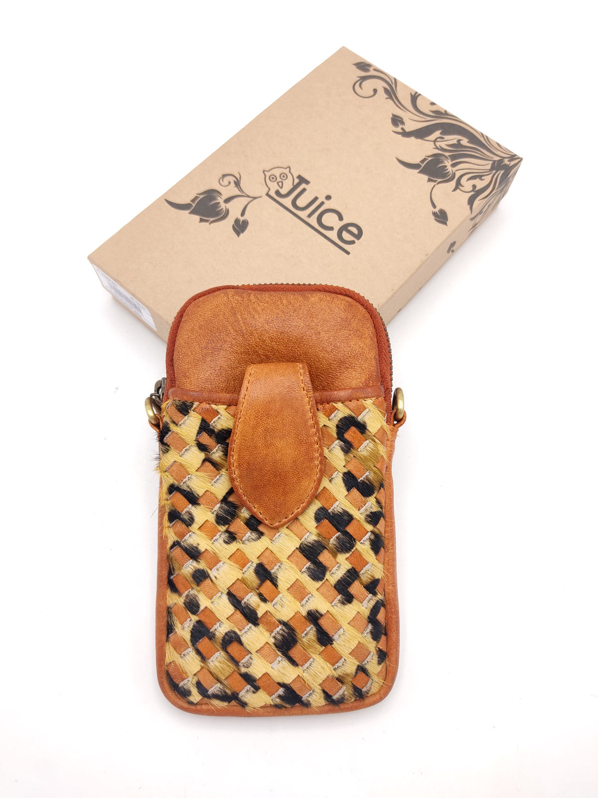 Washed leather and calf hair wallet art. LE054.422