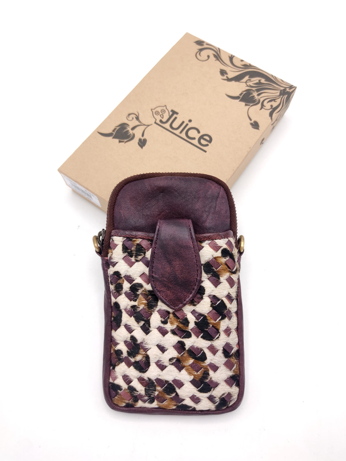 Washed leather and calf hair wallet art. LE054.422