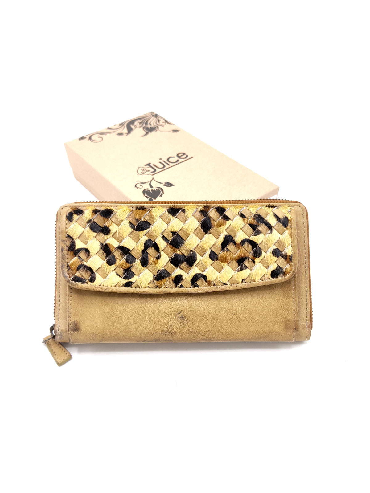 Portafoglio intrecciato in pelle di vitello art.  LE056.422