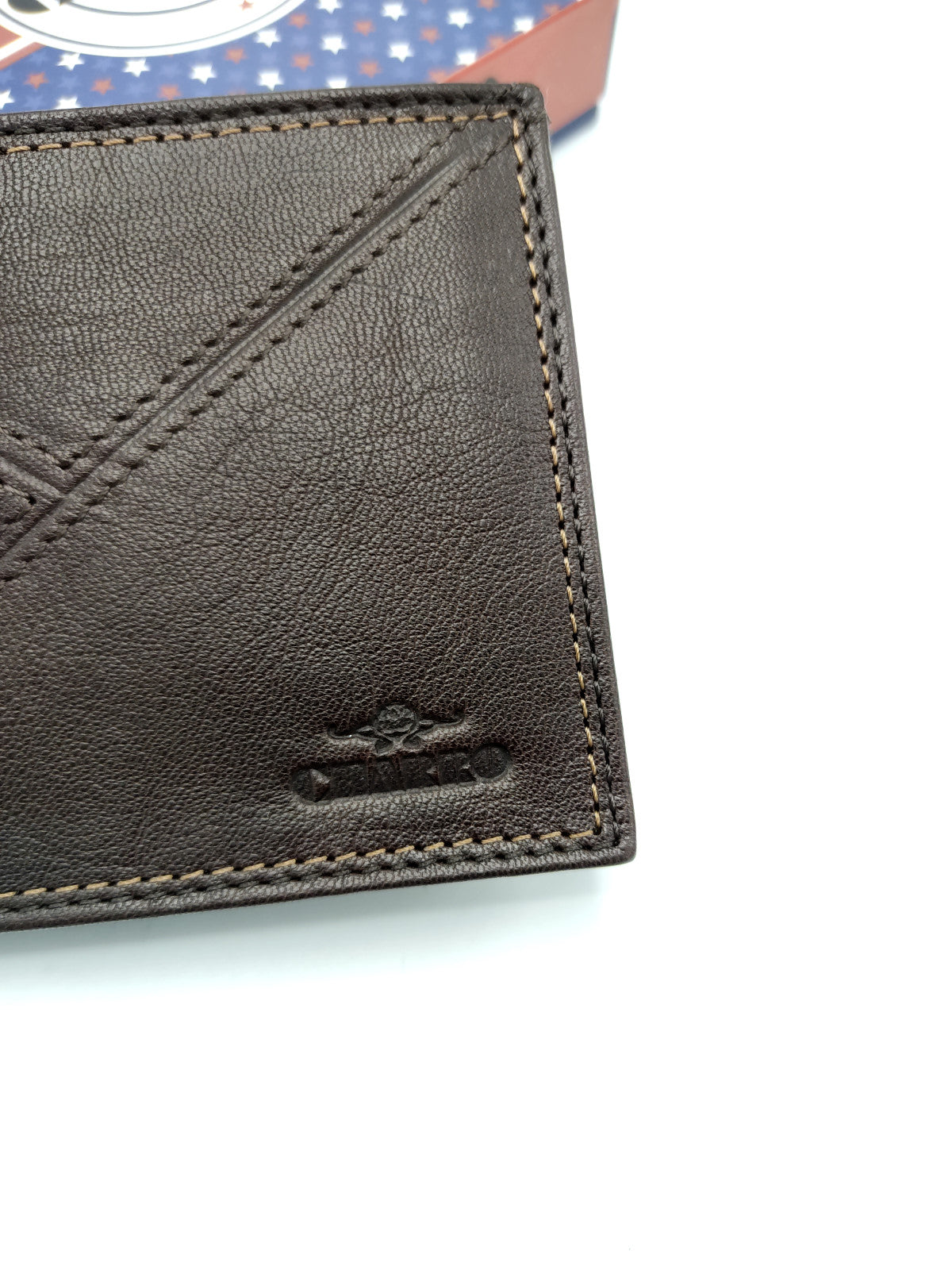 Portafoglio in vera pelle per gli uomini, marchio Charro, art.  IMER1373.422