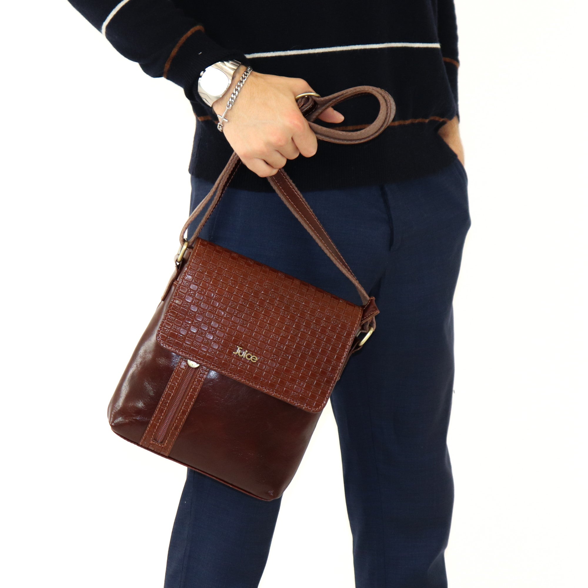 Borsa a tracolla in pelle tamponata a mano art.  112210