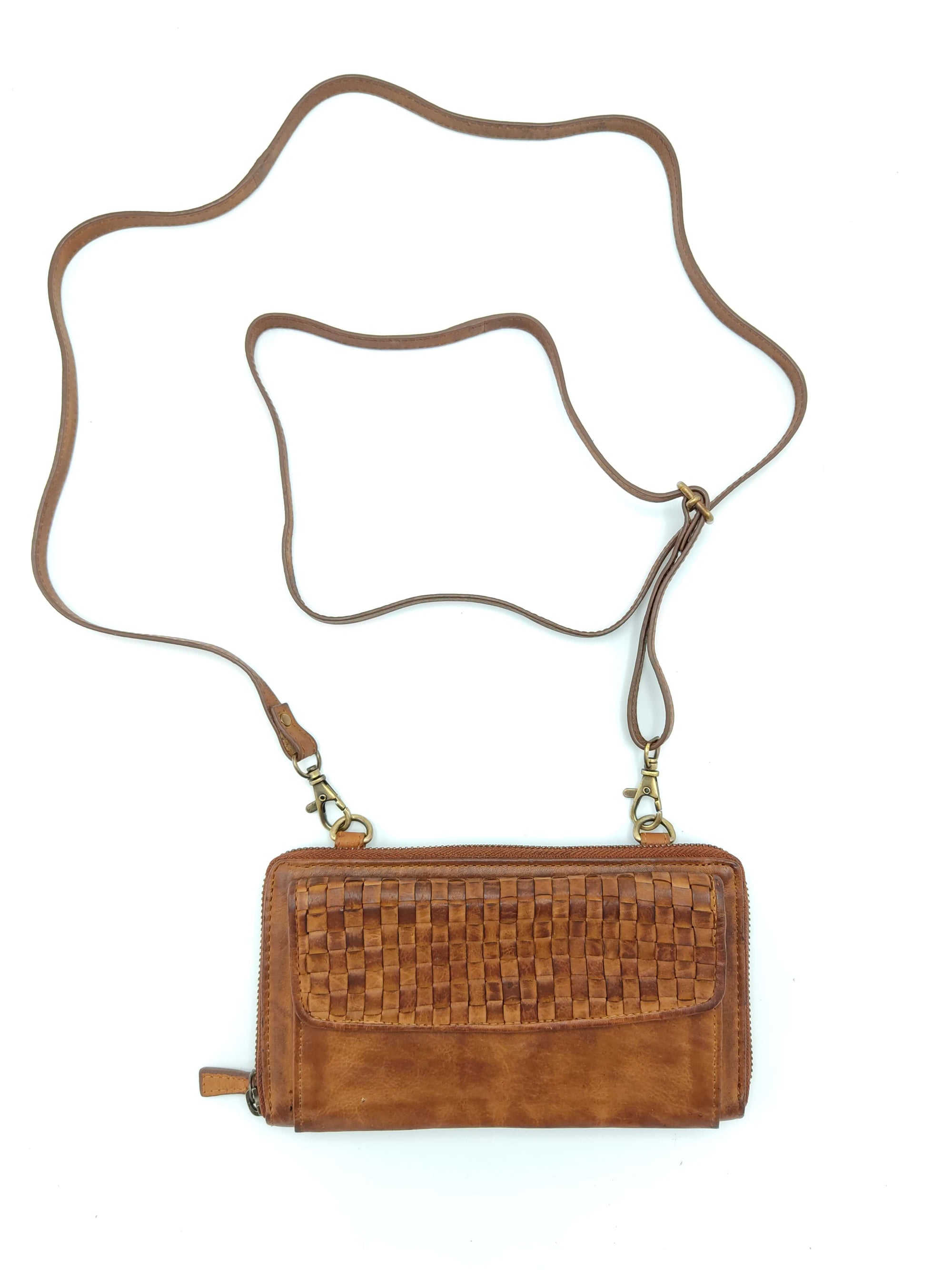 Washed leather wallet art. 056