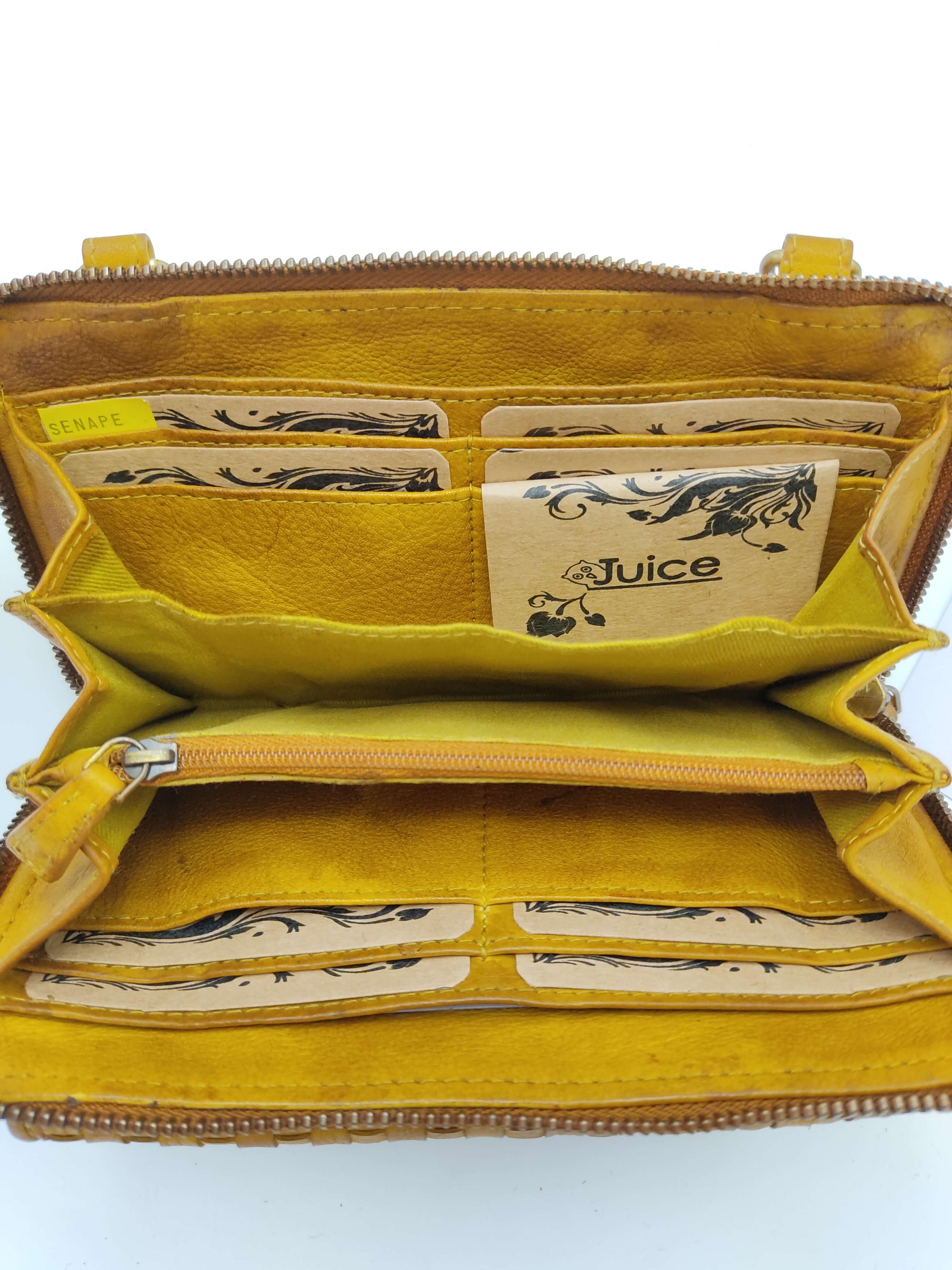 Washed leather wallet art. 056